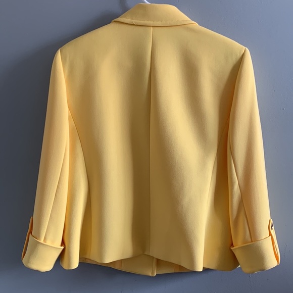 Tahari Lined Blazer in Sunshine - Picture 3 of 6